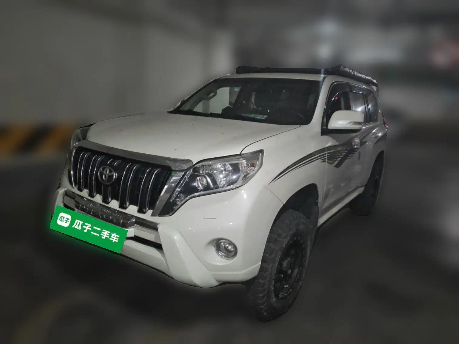 Toyota Prado 2016 2.7L Automatic Luxury Edition — миниатюра 1