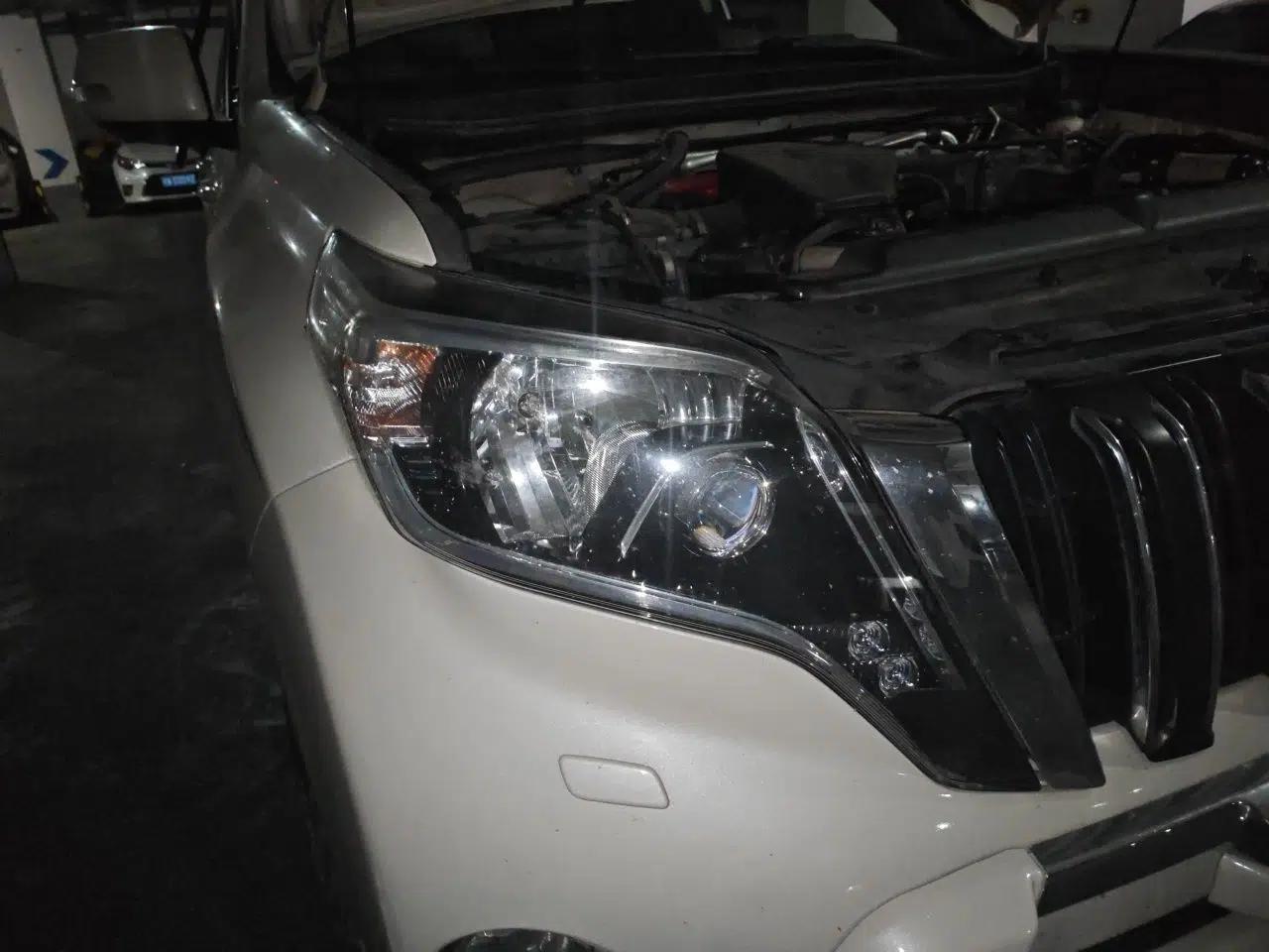 Toyota Prado 2016 2.7L Automatic Luxury Edition — миниатюра 7