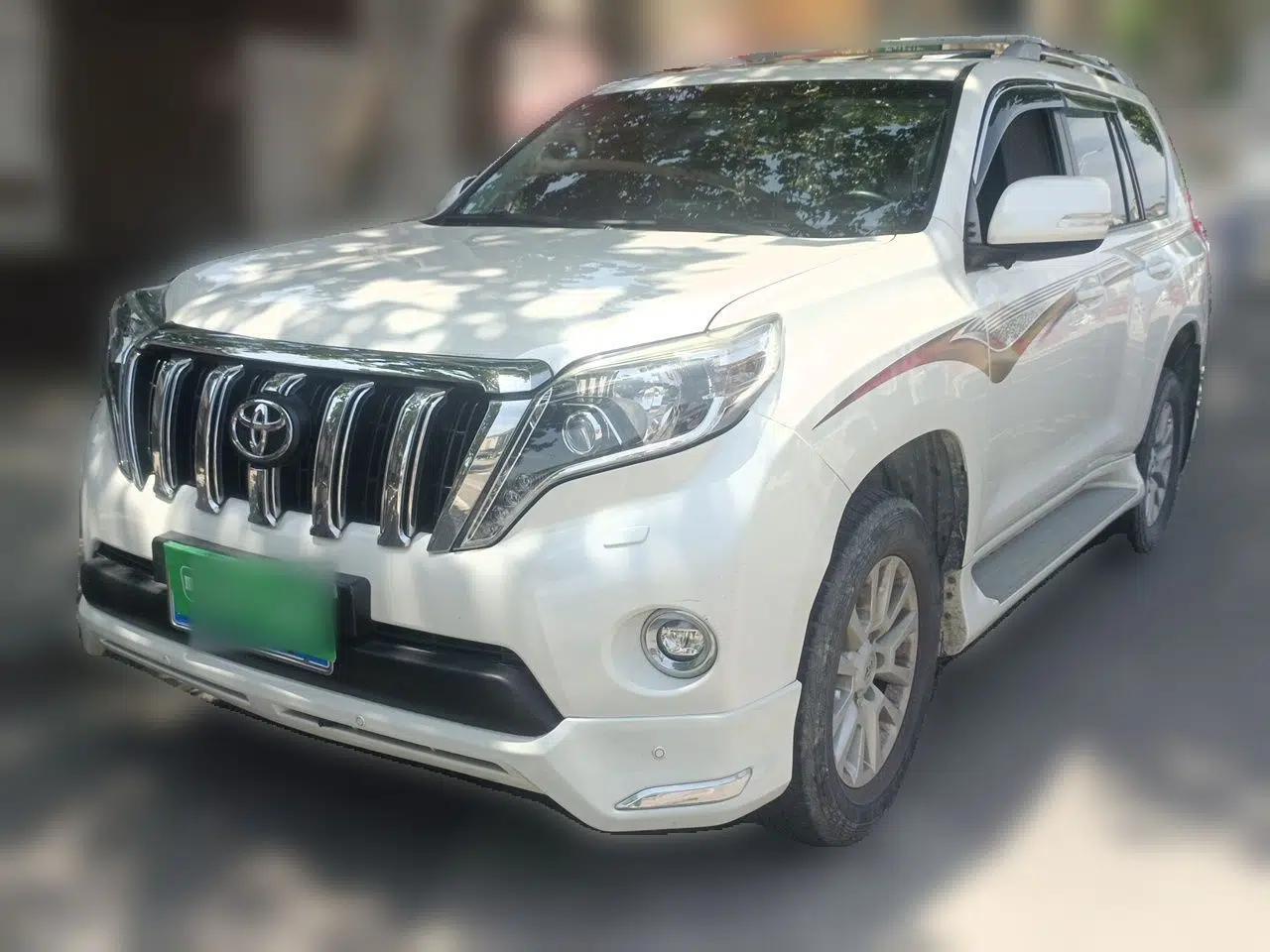 Toyota Prado Toyota Prado 2016, 2.7L automatic, sunroof, 9 airbags, Middle East specification — миниатюра 1