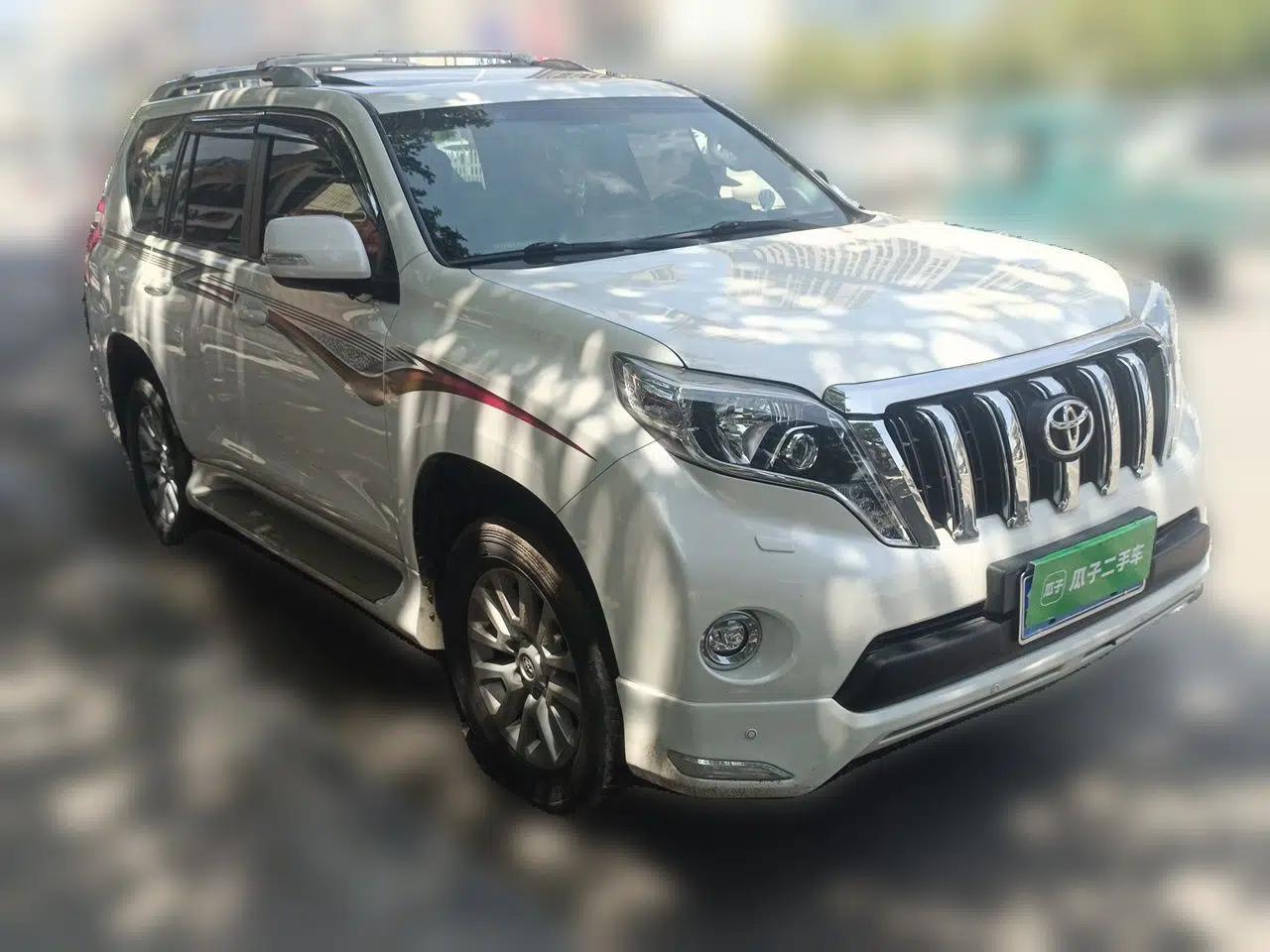 Toyota Prado Toyota Prado 2016, 2.7L automatic, sunroof, 9 airbags, Middle East specification — миниатюра 3