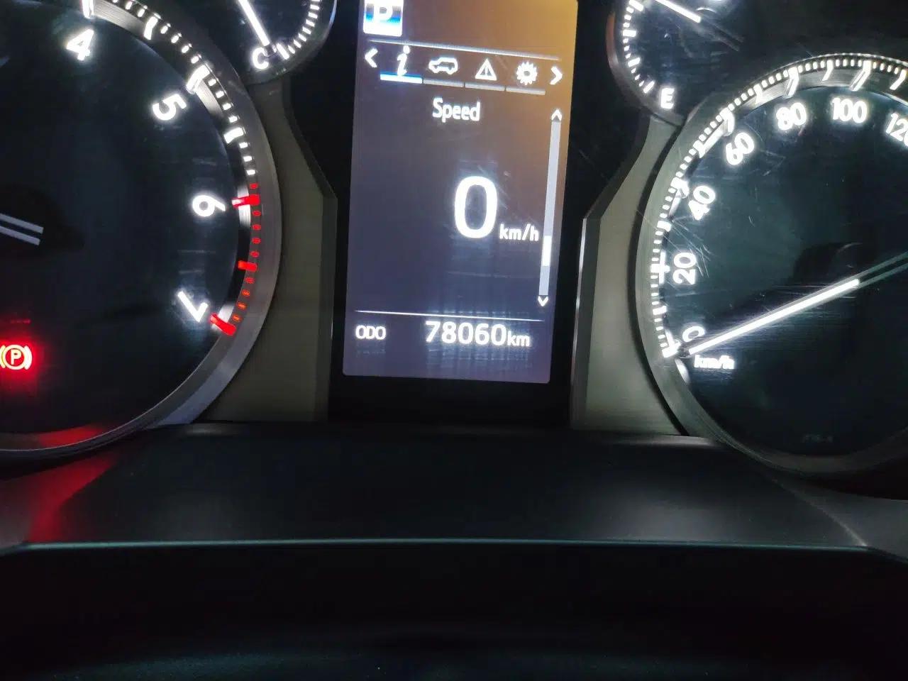 Toyota Prado Toyota Prado, automatic, 4.0-liter, 7 seats — миниатюра 12