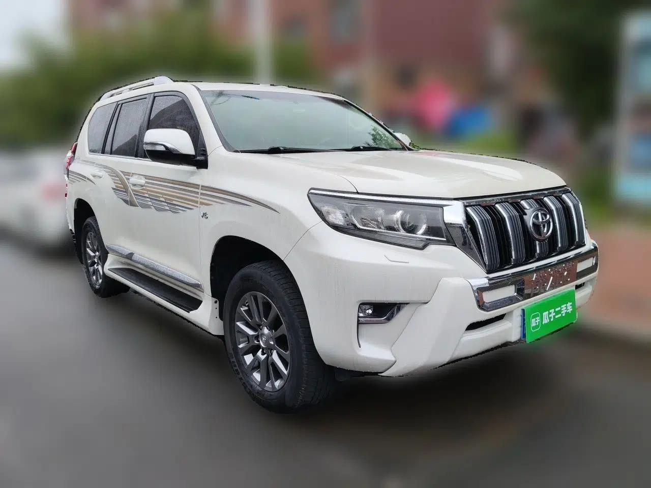 Toyota Prado Toyota Prado, automatic, 4.0-liter, 7 seats — миниатюра 3