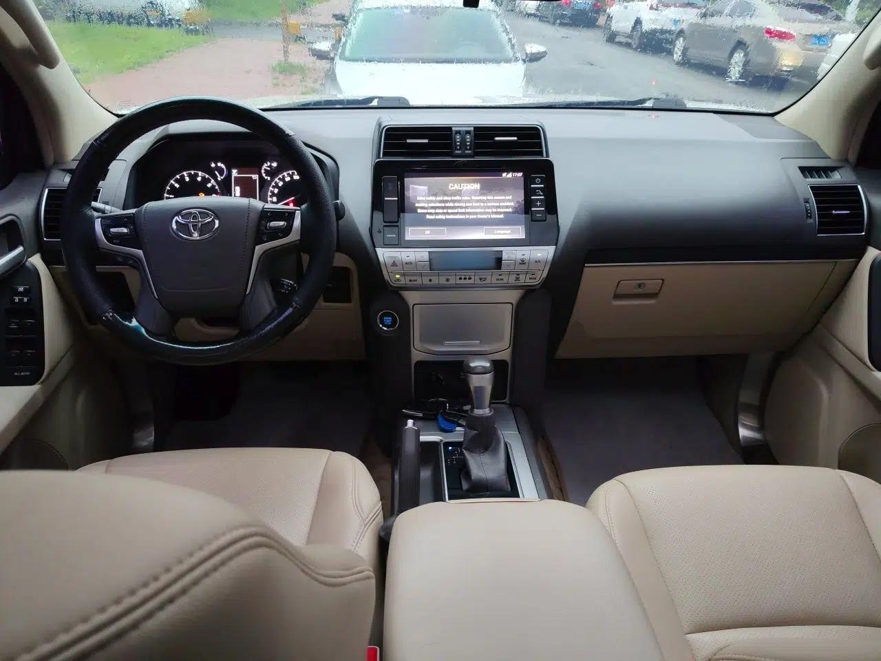 Toyota Prado Toyota Prado, automatic, 4.0-liter, 7 seats — миниатюра 9