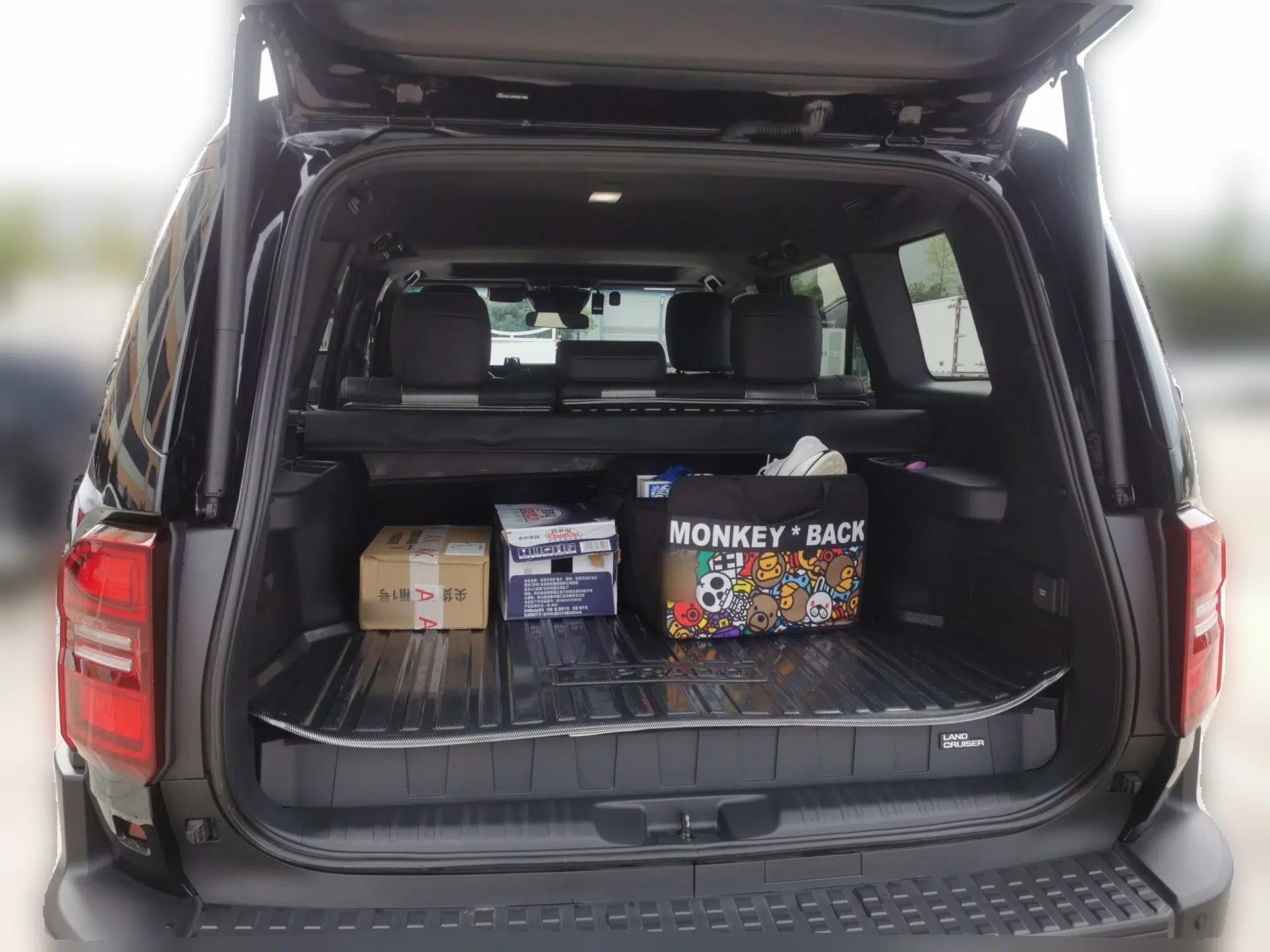 Toyota Prado 2024 2.4T All-Terrain TX Version 5 Seats — миниатюра 19