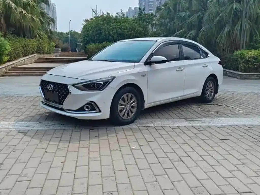 Hyundai Elantra 2018 1.6L Automatic GL (National VI Emission Standard) — миниатюра 2