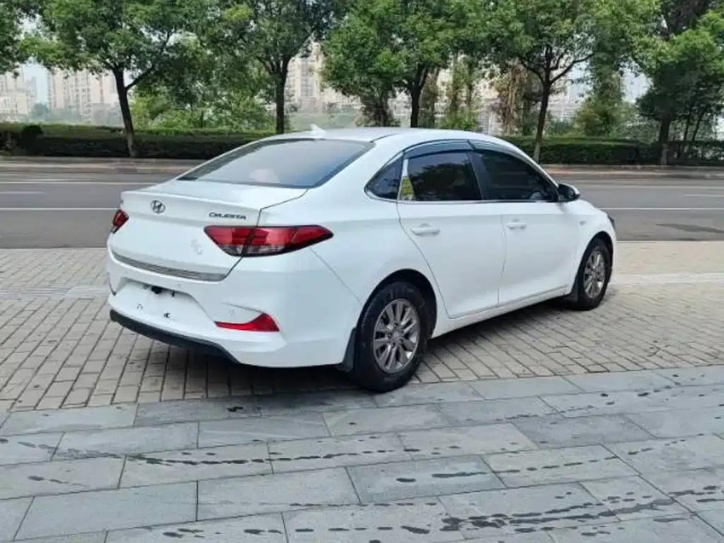 Hyundai Elantra 2018 1.6L Automatic GL (National VI Emission Standard) — миниатюра 5