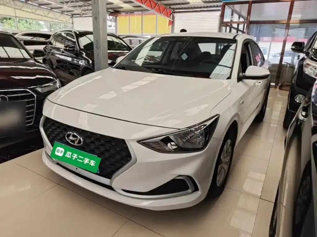 Hyundai Elantra 2020 1.6L Automatic GL Edition — миниатюра 1
