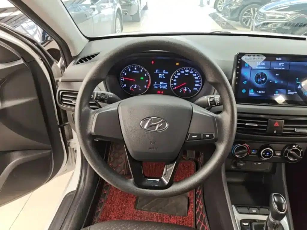 Hyundai Elantra 2020 1.6L Automatic GL Edition — миниатюра 11
