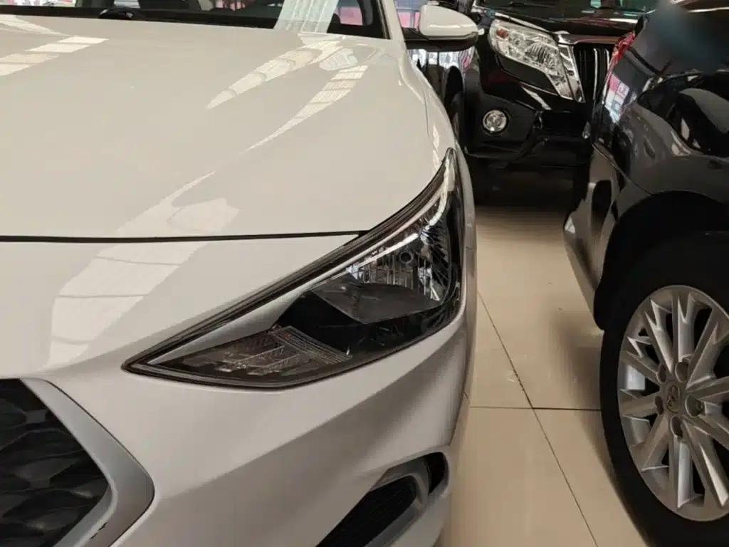 Hyundai Elantra 2020 1.6L Automatic GL Edition — миниатюра 24