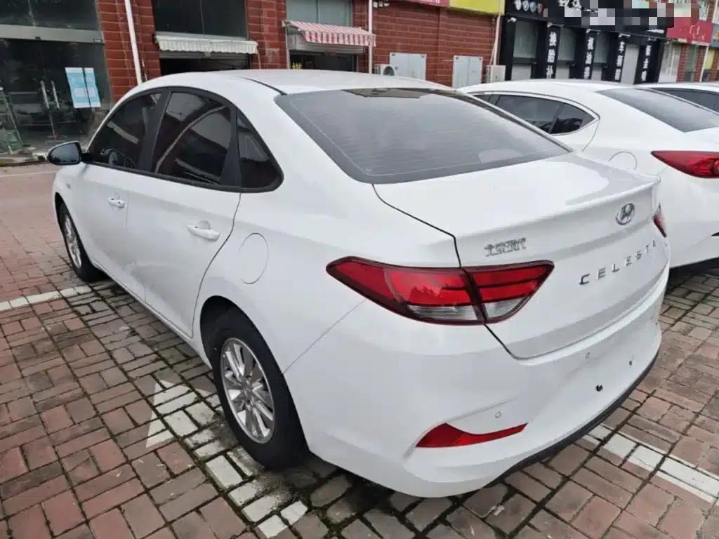 Hyundai Elantra 2020 1.6L Automatic GL Edition — миниатюра 5