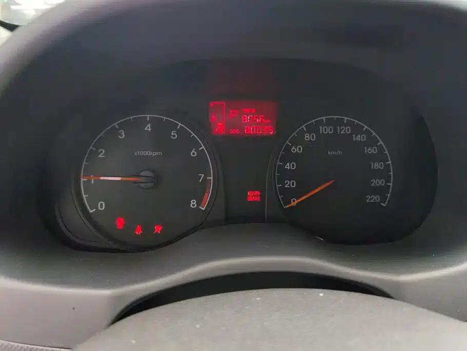 2016 Hyundai Reina 1.4L Automatic Leading Edition GLX — миниатюра 14