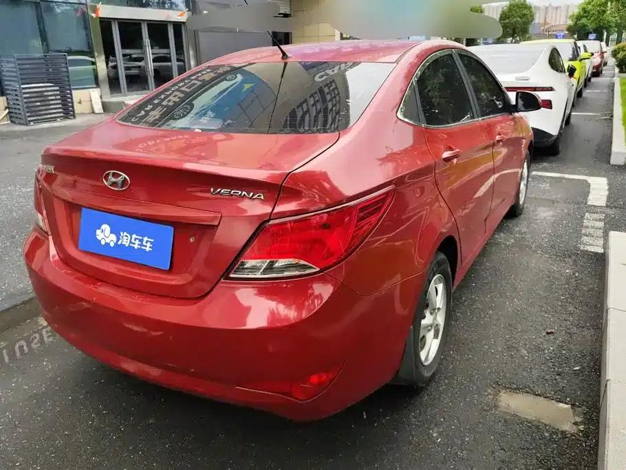 2016 Hyundai Reina 1.4L Automatic Leading Edition GLX — миниатюра 3