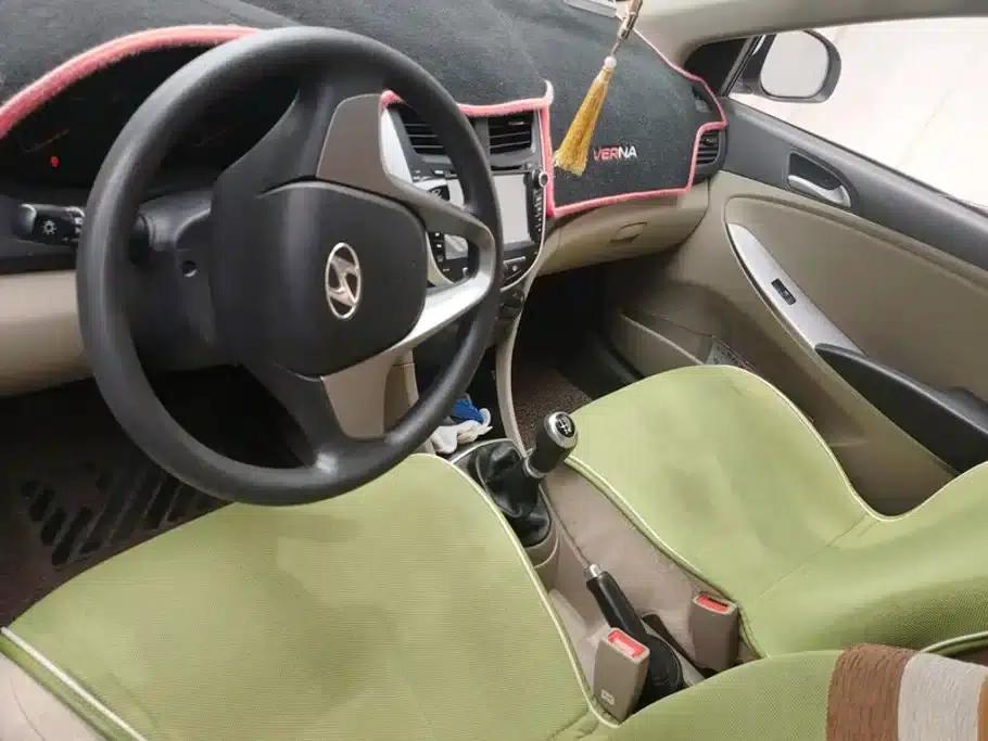2014 Hyundai Reina 1.4L Manual Intelligent GLS — миниатюра 12