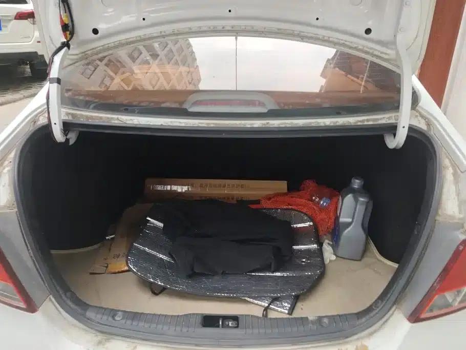 2014 Hyundai Reina 1.4L Manual Intelligent GLS — миниатюра 4