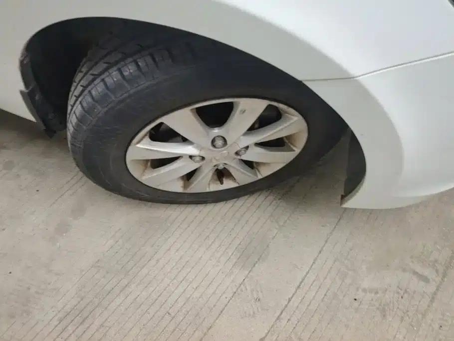 2014 Hyundai Reina 1.4L Manual Intelligent GLS — миниатюра 6
