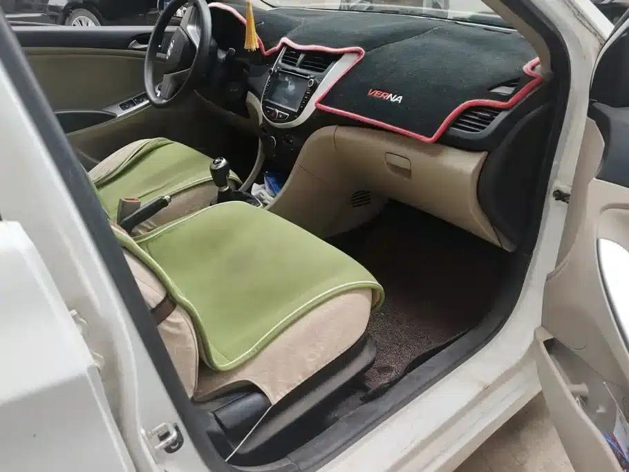 2014 Hyundai Reina 1.4L Manual Intelligent GLS — миниатюра 8