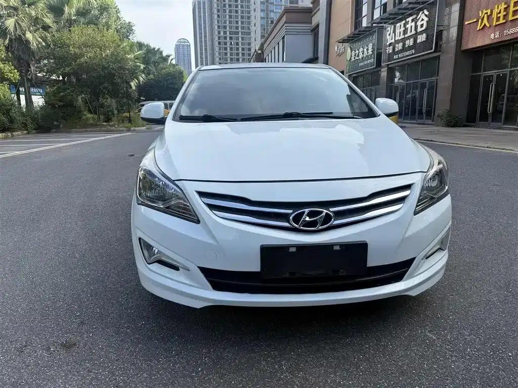 2016 Hyundai Reina 1.4L Automatic Intelligent GLS — миниатюра 2