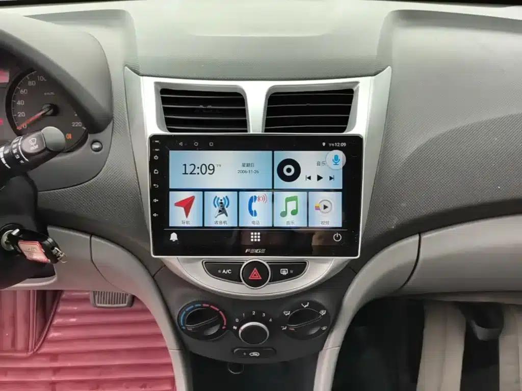 2014 Hyundai Reina 1.4L Automatic Intelligent GLS — миниатюра 13