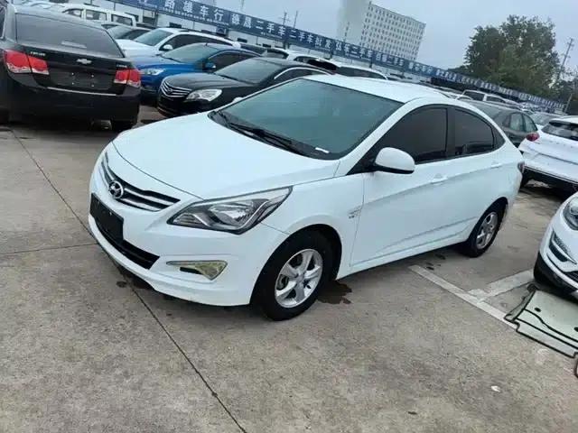 2014 Hyundai Reina 1.4L Automatic Intelligent GLS