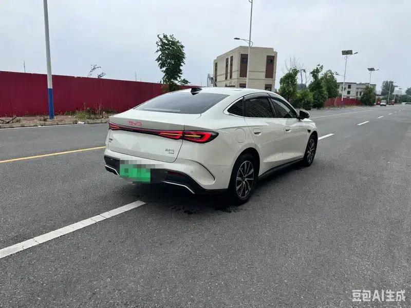 Seal 06DM 2025 Intelligent Driving Edition DM-i 120KM Premium Model — миниатюра 7