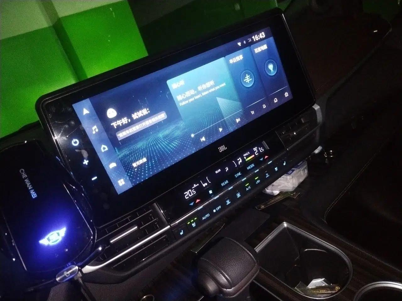 Toyota SIENNA 2021 2.5L Hybrid Platinum Edition — миниатюра 13