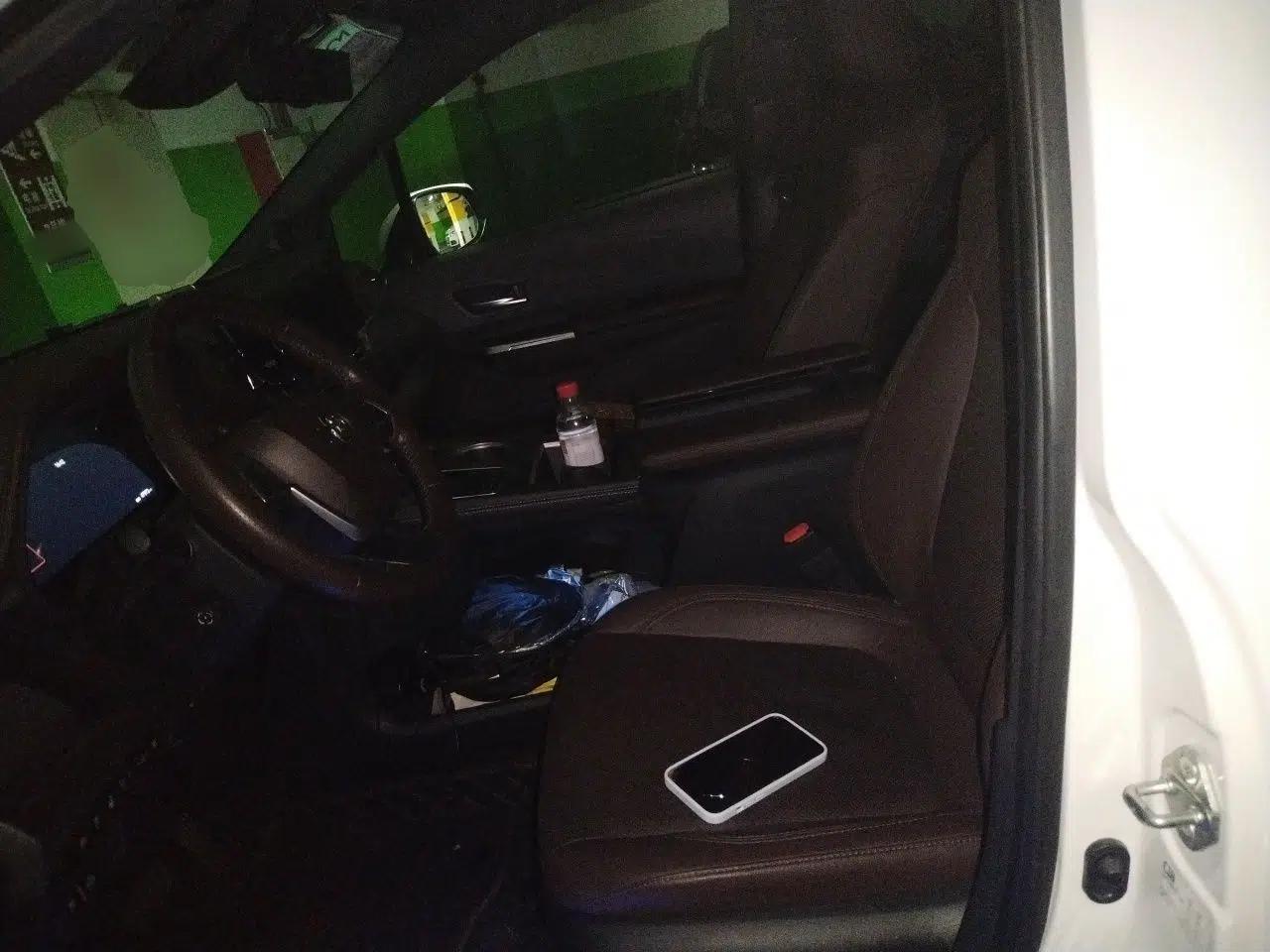 Toyota SIENNA 2021 2.5L Hybrid Platinum Edition — миниатюра 15