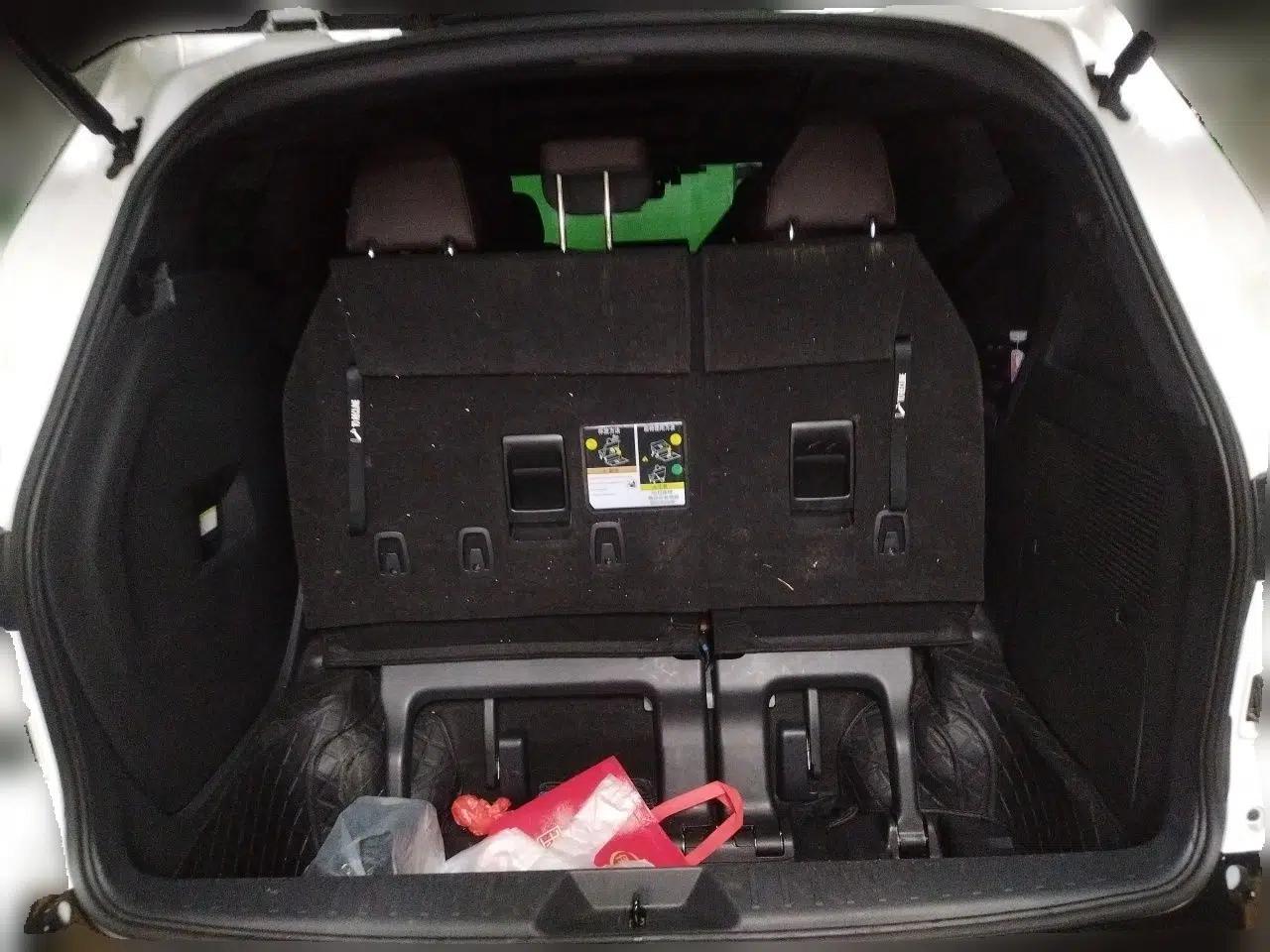 Toyota SIENNA 2021 2.5L Hybrid Platinum Edition — миниатюра 19