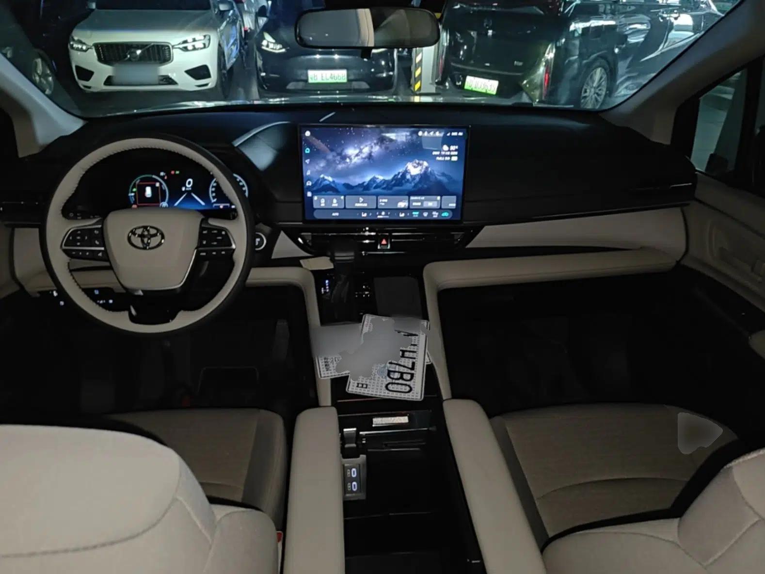 Toyota SIENNA 2027 Model 2.5L Dual-Engine Two-Wheel-Drive Comfort Edition — миниатюра 17