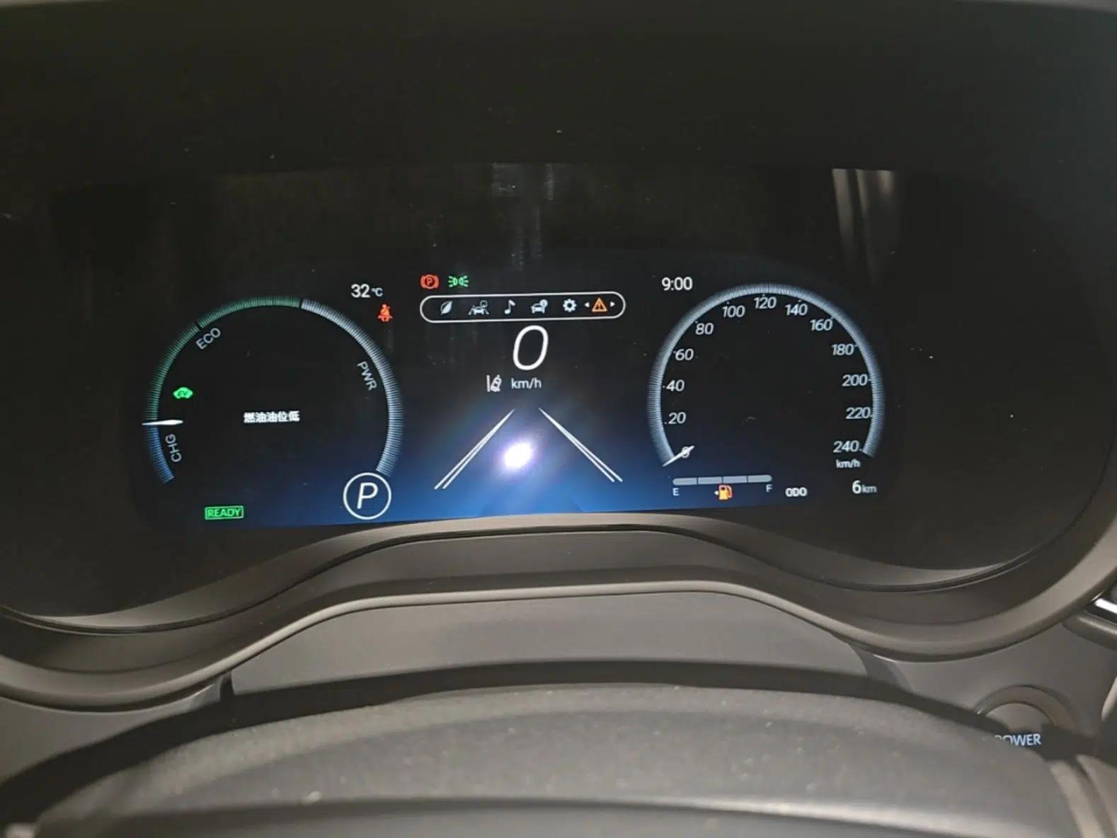 Toyota SIENNA 2027 Model 2.5L Dual-Engine Two-Wheel-Drive Comfort Edition — миниатюра 19