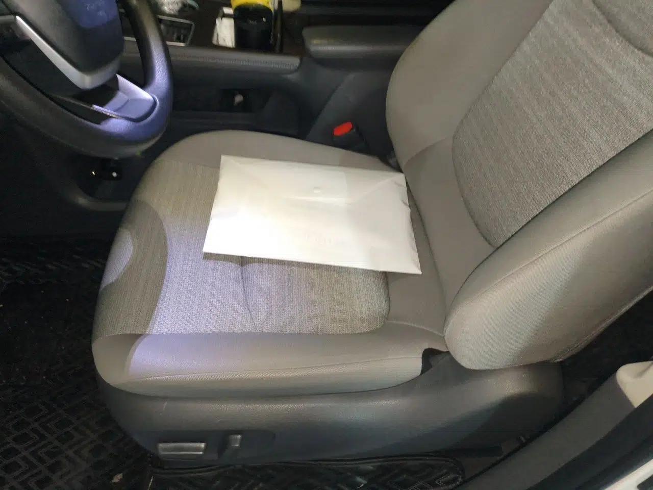Toyota SIENNA 2023 2.5L Hybrid Comfort Edition — миниатюра 19