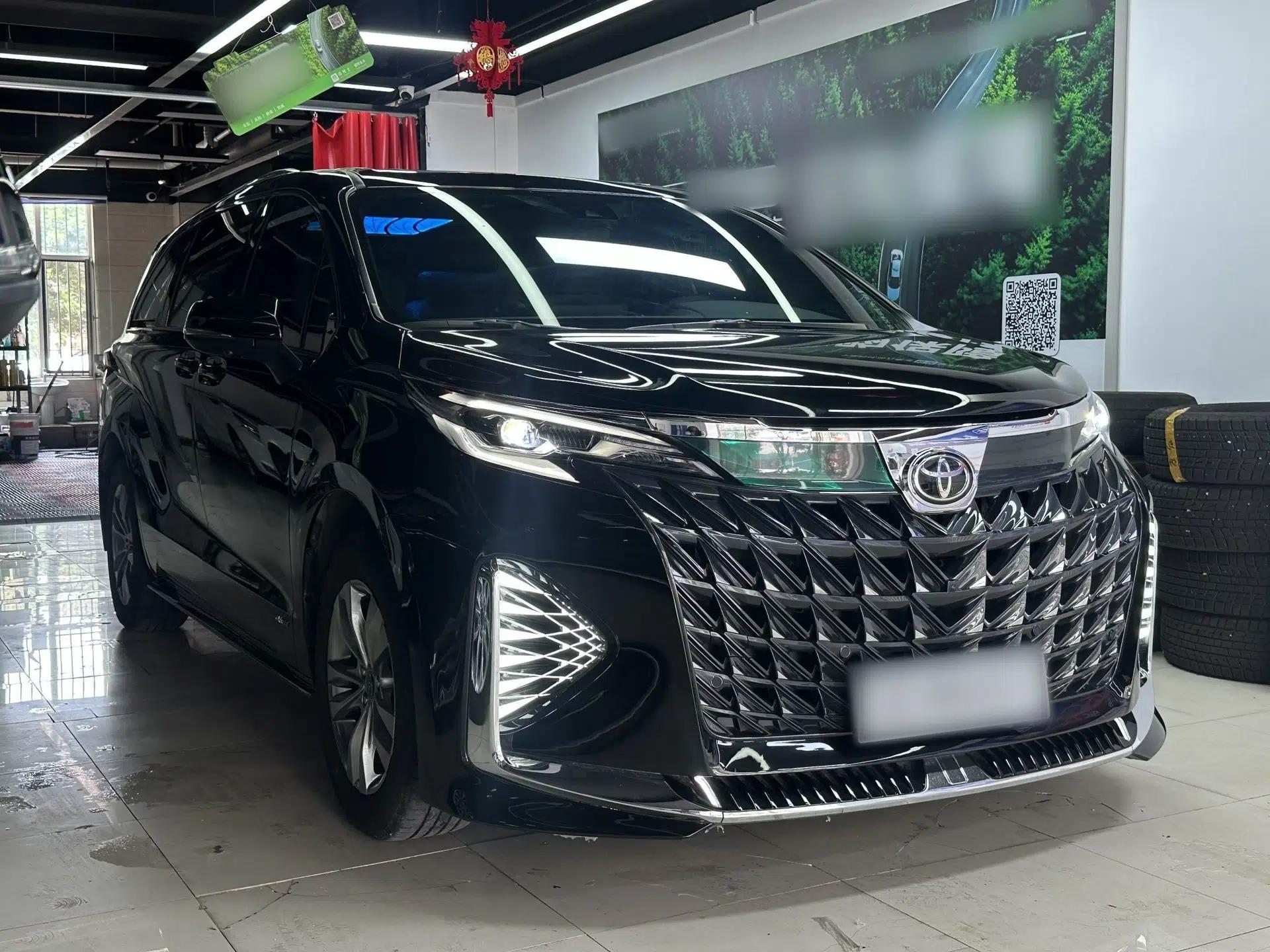 Toyota SIENNA 2024 2.5L Hybrid Comfort Edition — миниатюра 2