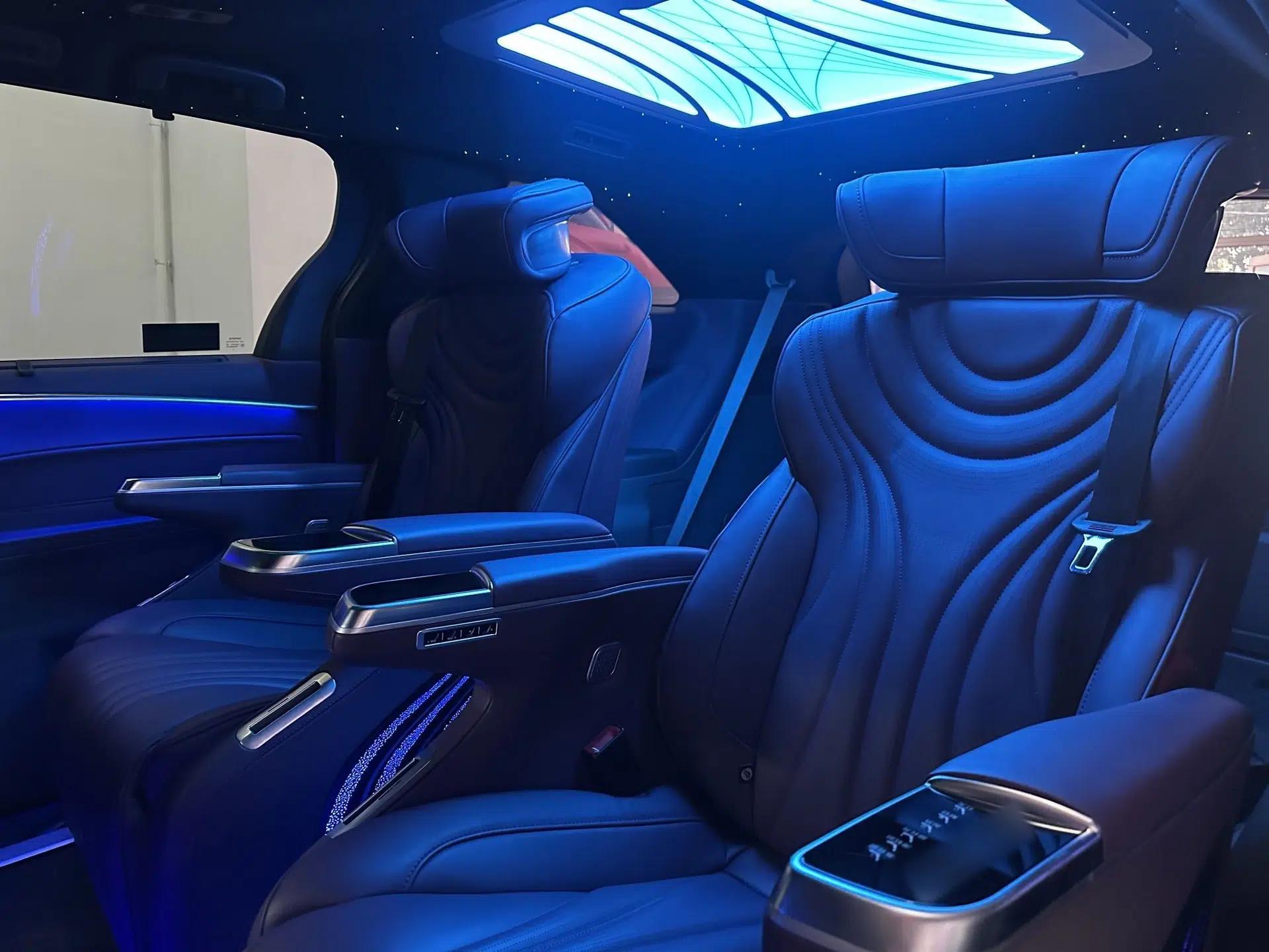 Toyota SIENNA 2024 2.5L Hybrid Comfort Edition — миниатюра 22