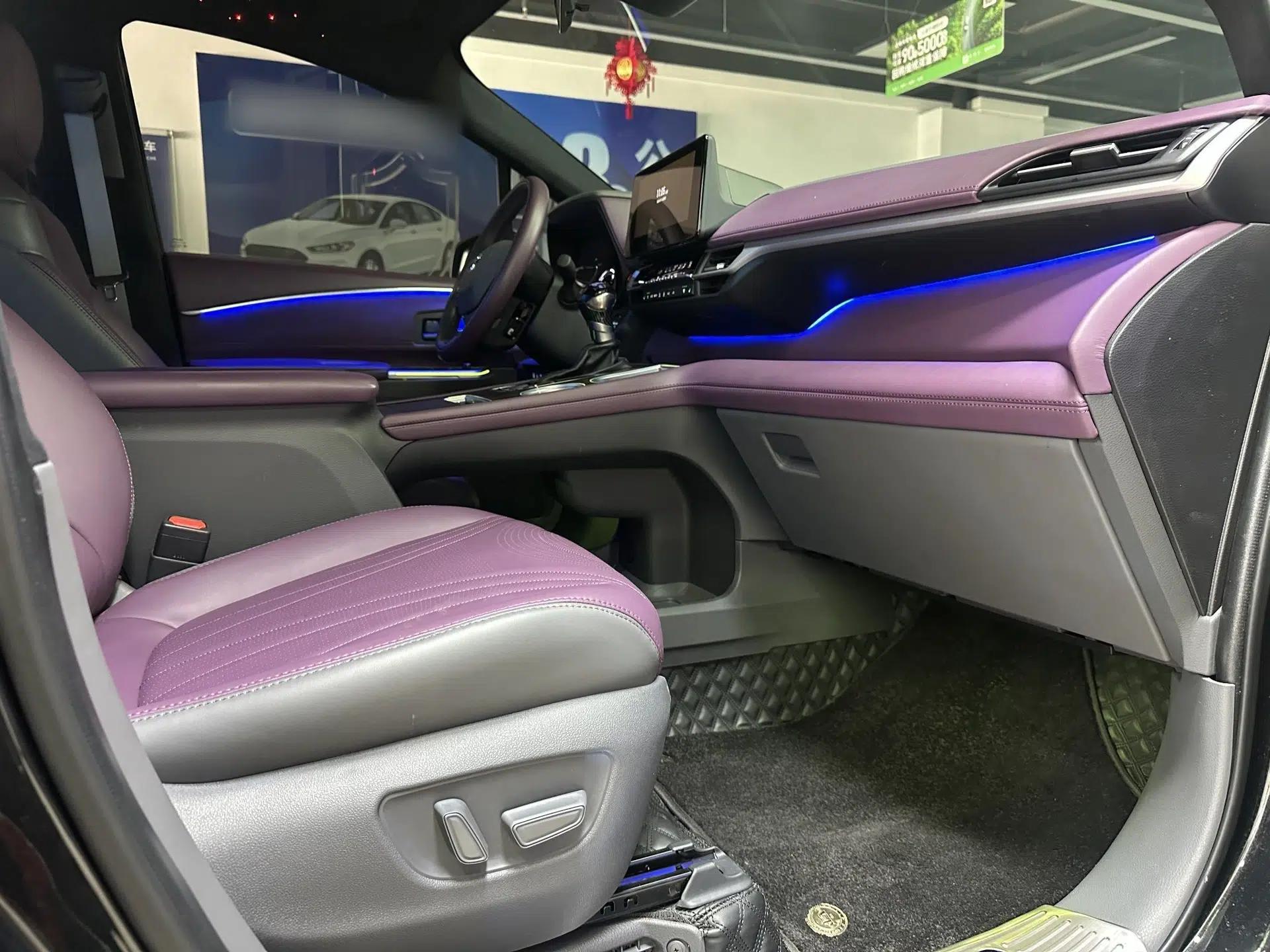 Toyota SIENNA 2024 2.5L Hybrid Comfort Edition — миниатюра 23