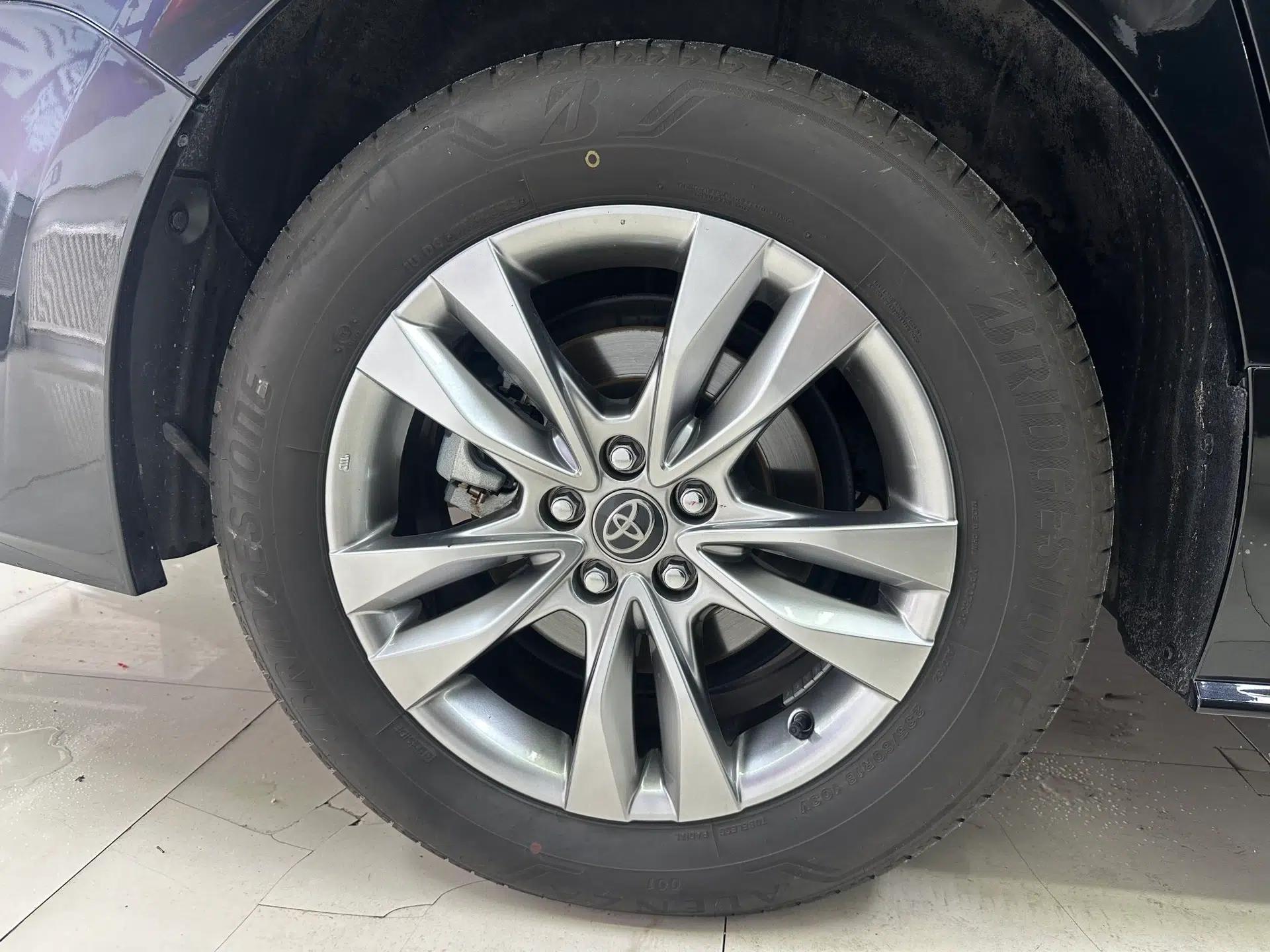 Toyota SIENNA 2024 2.5L Hybrid Comfort Edition — миниатюра 7