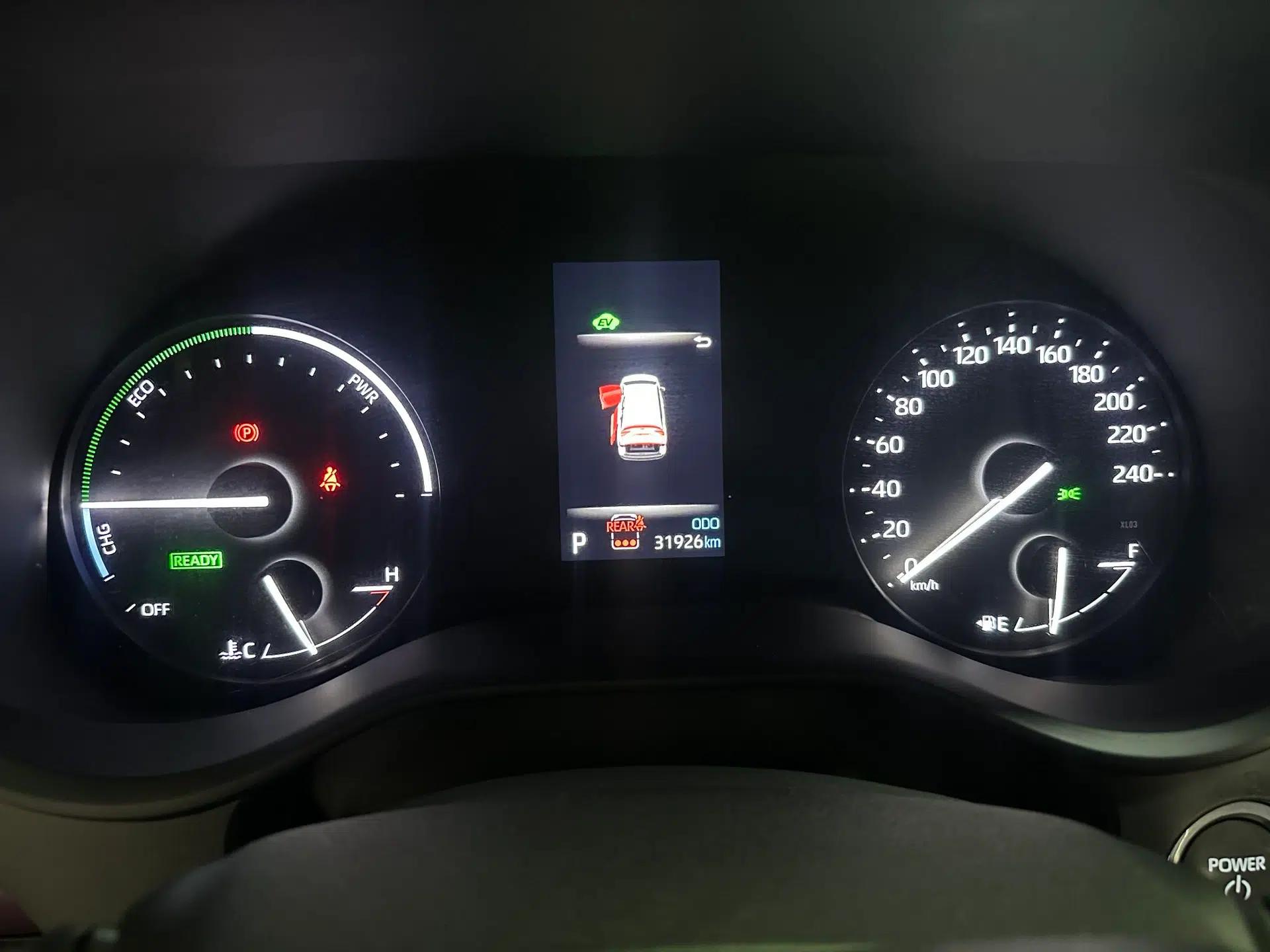 Toyota SIENNA 2024 2.5L Hybrid Comfort Edition — миниатюра 9