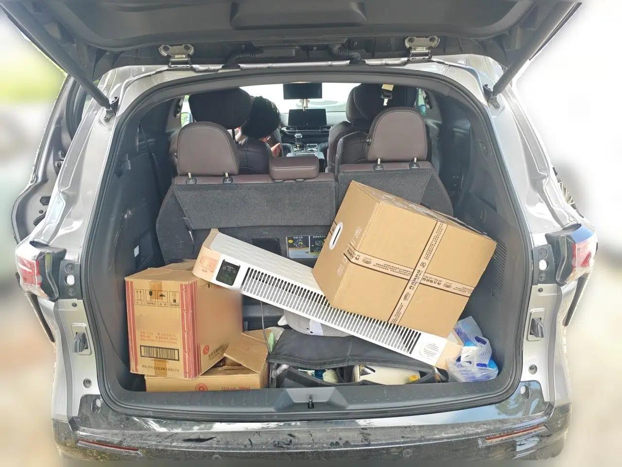 Toyota SIENNA 2021 2.5L Hybrid Platinum Edition — миниатюра 19