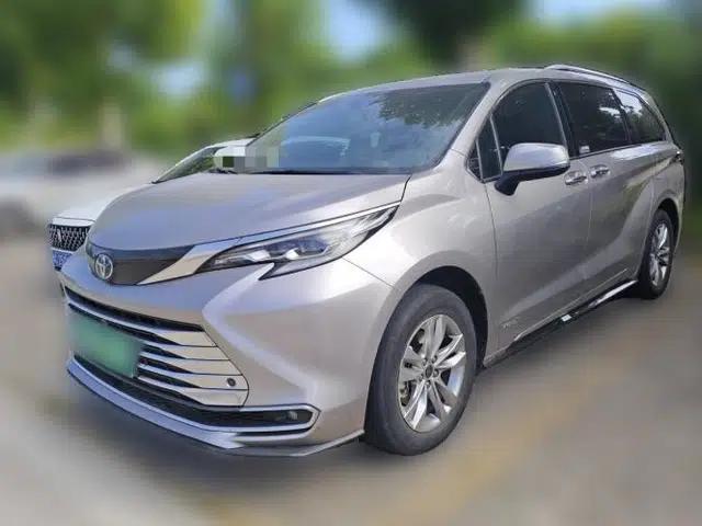 Toyota SIENNA 2021 2.5L Hybrid Platinum Edition