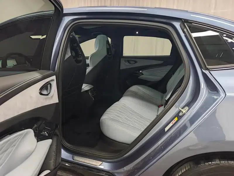 Seal 2022 550km Standard Range Rear-Wheel Drive Premium Edition — миниатюра 18