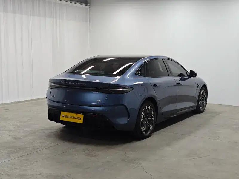 Seal 2022 550km Standard Range Rear-Wheel Drive Premium Edition — миниатюра 7
