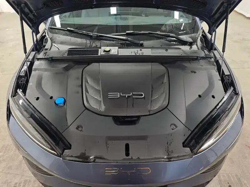 Seal 2022 550km Standard Range Rear-Wheel Drive Premium Edition — миниатюра 10