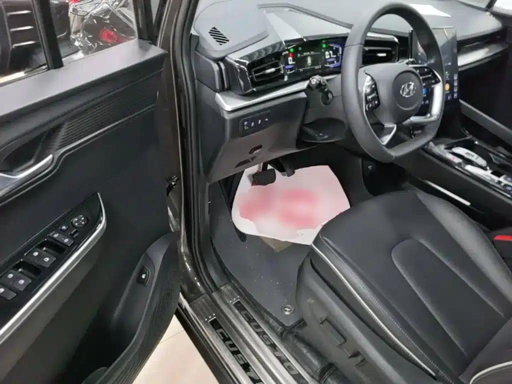 Kusto 2024 270TGDi LUX Premium Edition — миниатюра 16