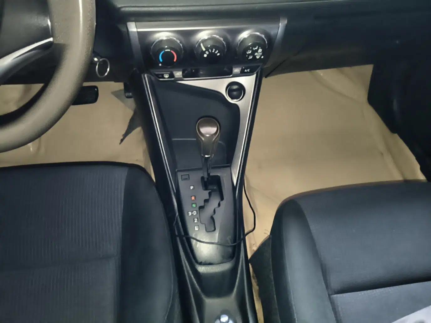 Toyota YARiS L Zhi Xuan 2015 1.5E Automatic Charm Edition — миниатюра 16