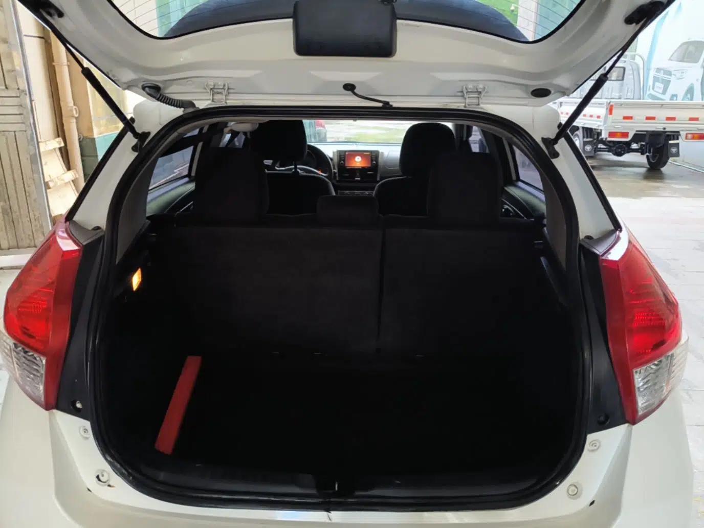 Toyota YARiS L Zhi Xuan 2015 1.5E Automatic Charm Edition — миниатюра 22