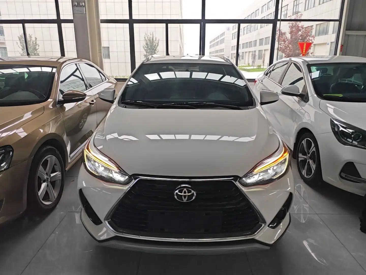 Toyota YARiS L Zhi Xuan 2022 X-Trail 1.5L CVT Leading PLUS Edition — миниатюра 2