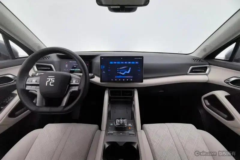 Yuan UP 2024 401KM Leading Edition — миниатюра 12