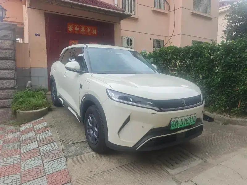 Yuan UP 2025 Smart Driving Edition 401KM Vitality Edition — миниатюра 3