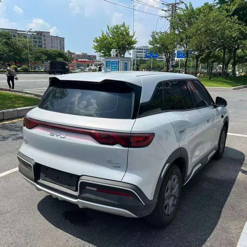 Yuan UP 2025 Smart Driving Edition 401KM Vitality Edition — миниатюра 5
