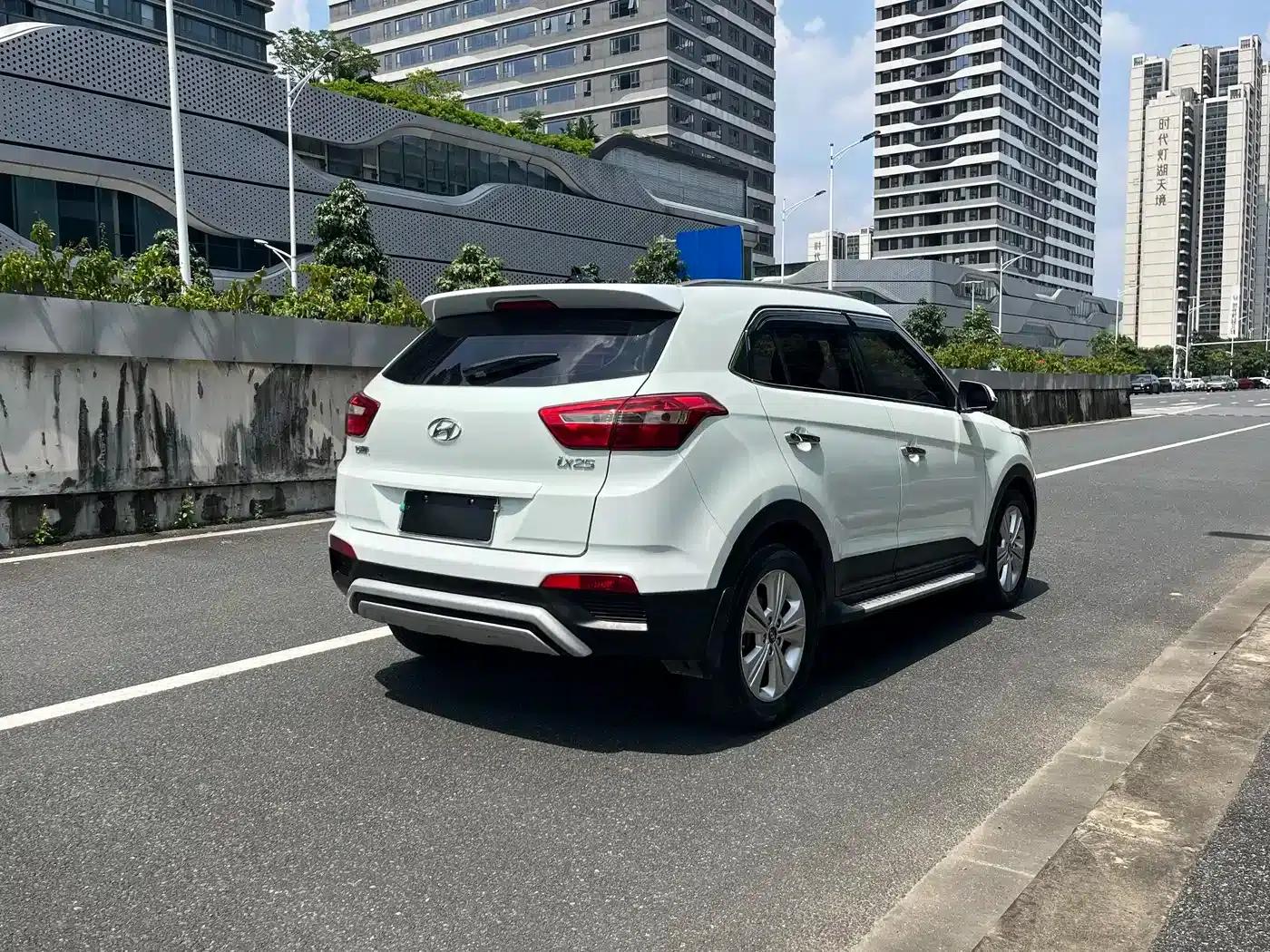 Beijing Hyundai ix25 2015 1.6L Automatic 2WD Smart GLS — миниатюра 4