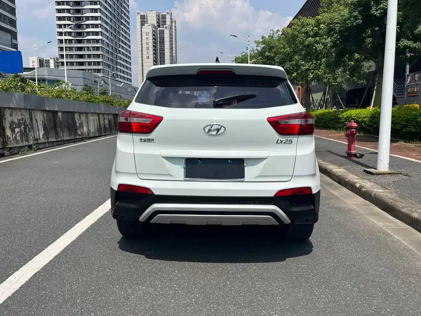 Beijing Hyundai ix25 2015 1.6L Automatic 2WD Smart GLS — миниатюра 6