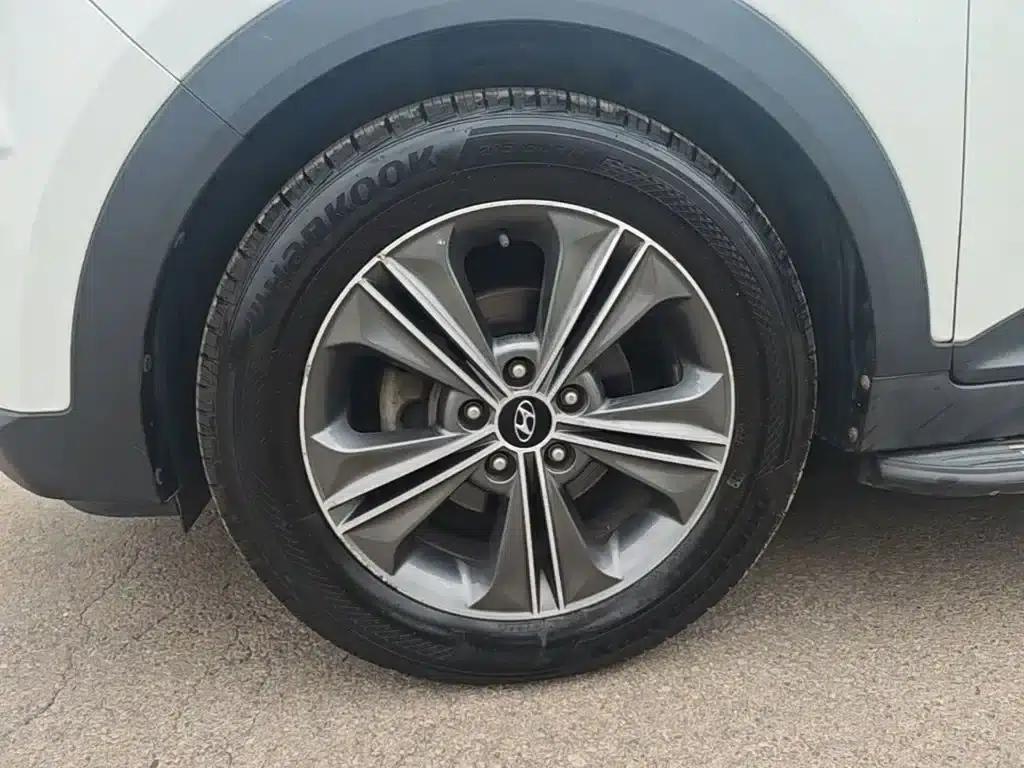 Beijing Hyundai ix25 2015 1.6L Automatic 2WD Smart GLS — миниатюра 23